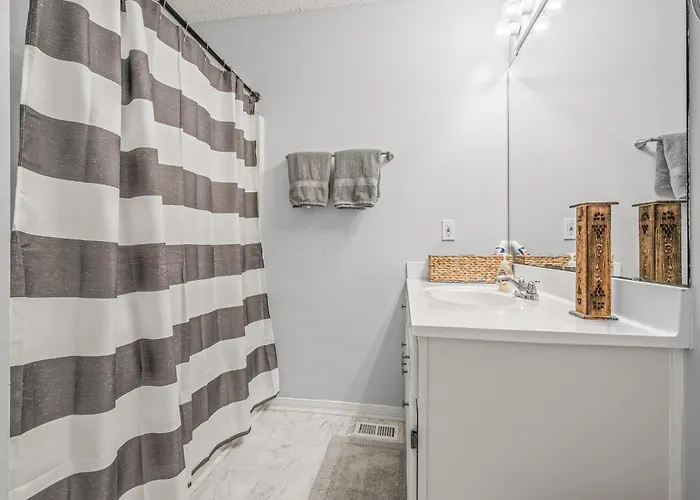 Charming Urban Family Near Beaches & Downtown Pensacola