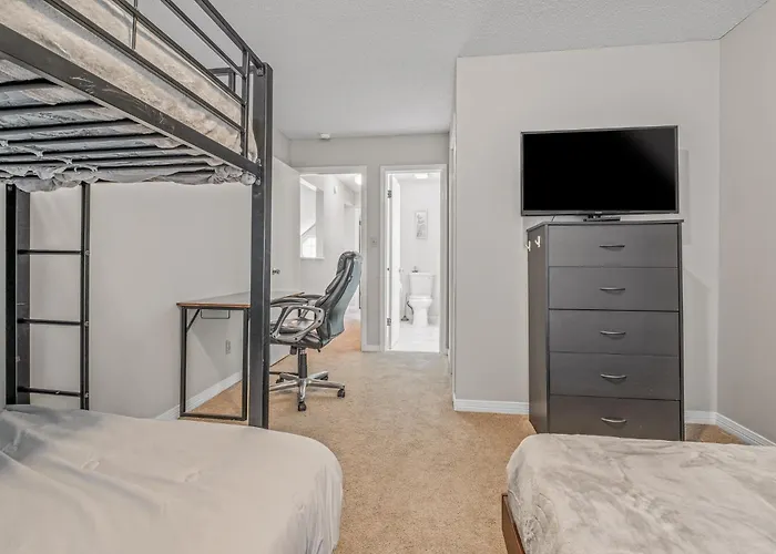 Charming Urban Family Near Beaches & Downtown Pensacola